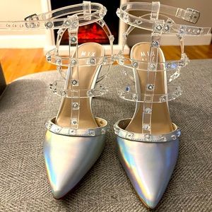 NWT ⭐️Mix No.6 Metallic Clear Pumps